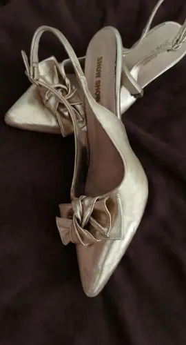 Sapato novos, chama aceito proposta *