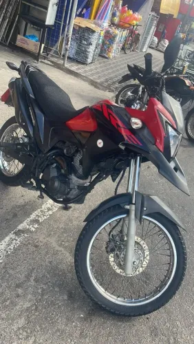 XRE 190 vermelha