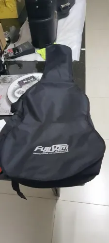 Capa peotetora para violão