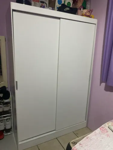 Guarda roupa solteiro