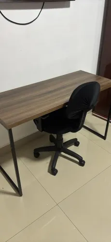 Escrivaninha/mesa para Home office + cadeira