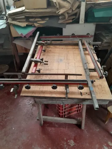 Esticador de tela de serigrafia