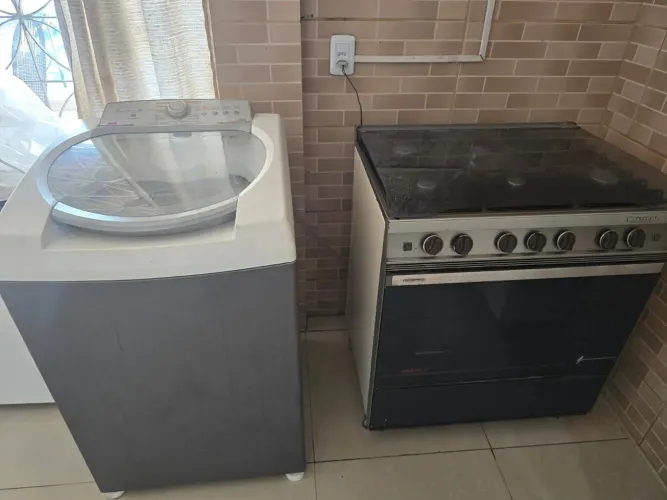 Promoção...fogão de 6 bocas (com forno) + Máquina de lavar