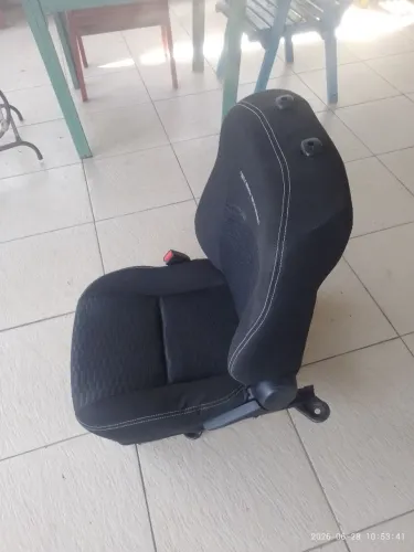 Vendo banco do motorista de um Etios Cross 2014.
