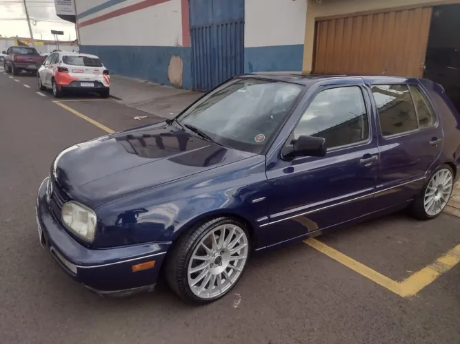 Volkswagen Golf GLX 2.0 4P 1998