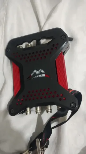New osciloscópio muito novo...