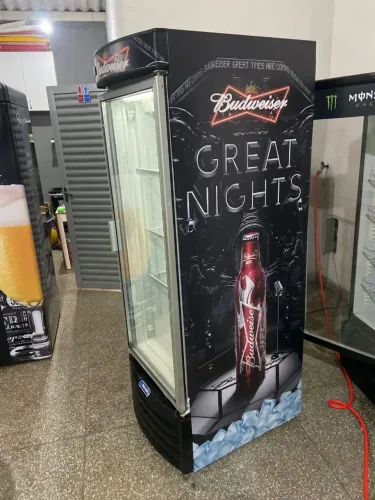 Freezer expositor de bebidas