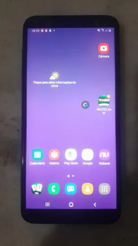 Celular Samsung j8 prime 64 gigas por 200,00