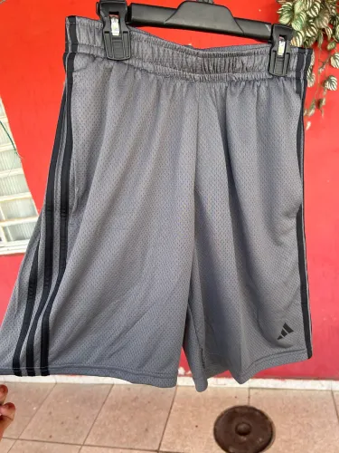 Bermuda Adidas Nova original P, M