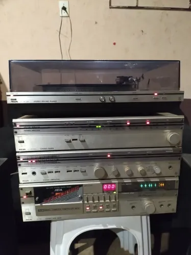Som Modulado Philips 4x1