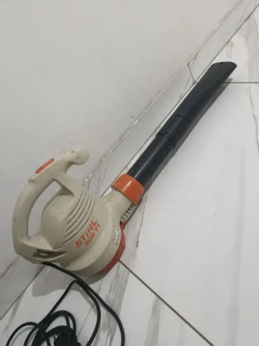 Soprador de folhas Stihl BGE 71