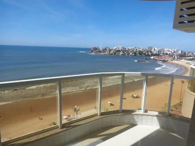 Apto Beira Mar.Luxo,C/3 qtos C/1suítes , C/2gar. Varanda C/vist total