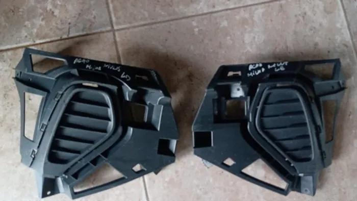 Par Molduras Farol de Milha VW Nivus