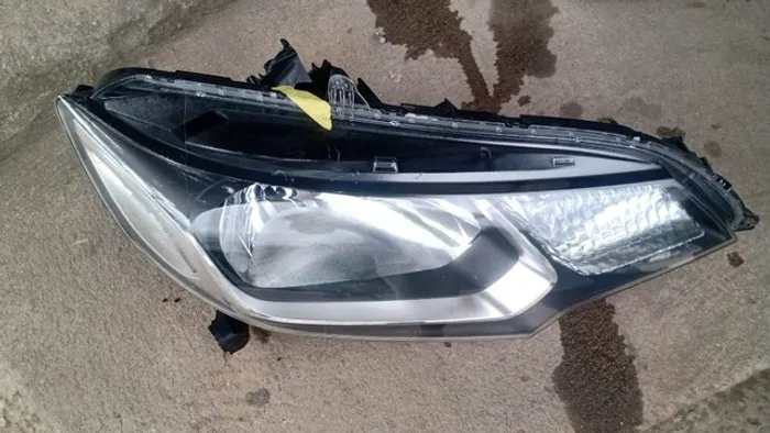 Lente Farol direito Honda Fit 2015