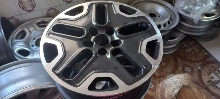 Roda Jeep Renegade aro 17 original unidade valor mínimo 