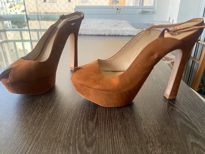 Sandália Zara 39 bege