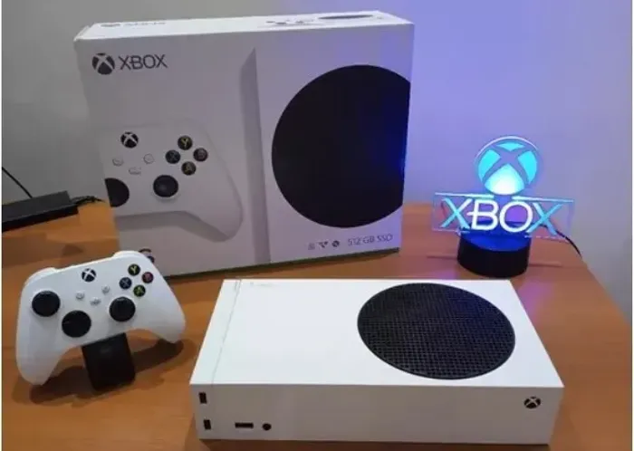 Xbox One Series 512SSD Branco/01 Controle sem fio Xbox One Series Branco (Seminovo)