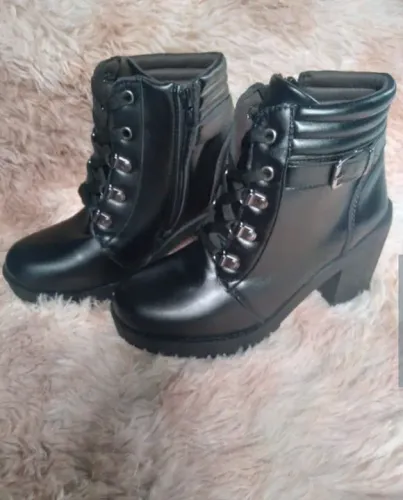 Bota femenina número 39
