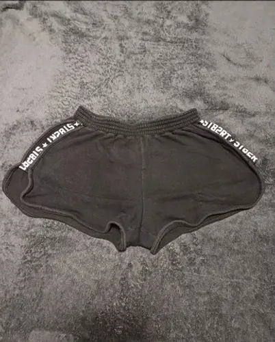 Short moleton