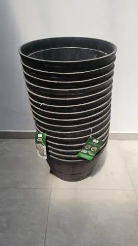 Vaso de Plantas Importado com drenos Barril