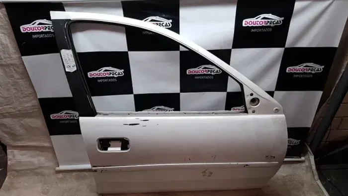 Porta dianteira direita corsa classic 04/10