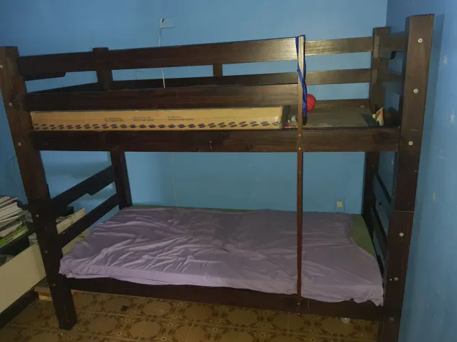 Beliche de madeira reforçada