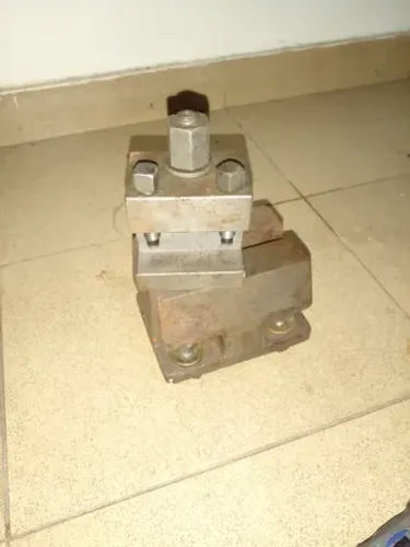 Suporte Para Ferramenta Torno (pesado) Vendo Suporte Para Ferramenta Torno (pesado).