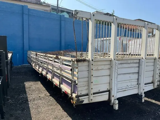 Carroceria Truck 8,30m