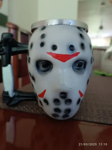 Caneca de Cerveja Jason Voorhees