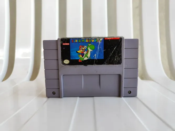 Super Mario World - Super Nintendo