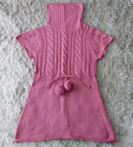 Blusa de tricô com pompons