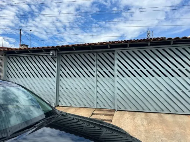 Vendo Casa na 04 da Guariroba 
