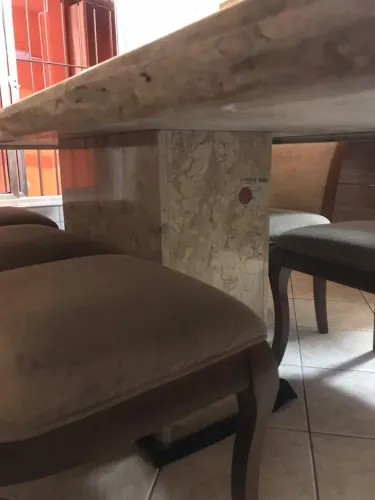 Mesa de mármore