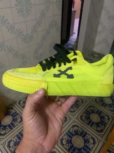 Tênis Off-White Amarelo os dois por 500