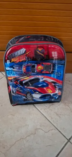 Lancheira Infantil Carros, perfeita, 25 alt x 20 larg.