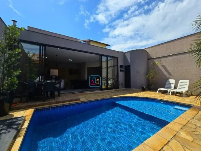 Casa Residencial com 3 dormitórios para alugar, 238 m² por R$ 5.160/mês - Jardim Bela Vist