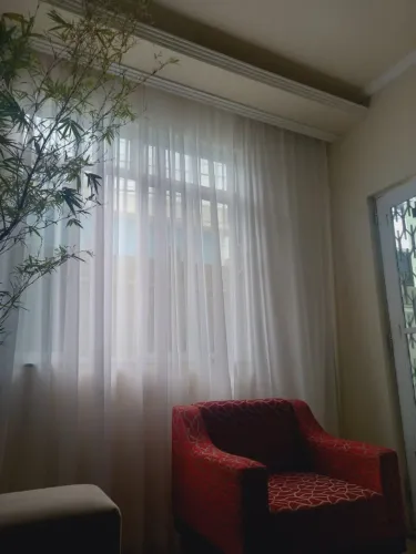 Cortinas para trilho suíço