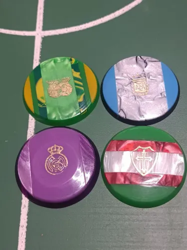 Lote 4 botões 3.8 futebol de botão 