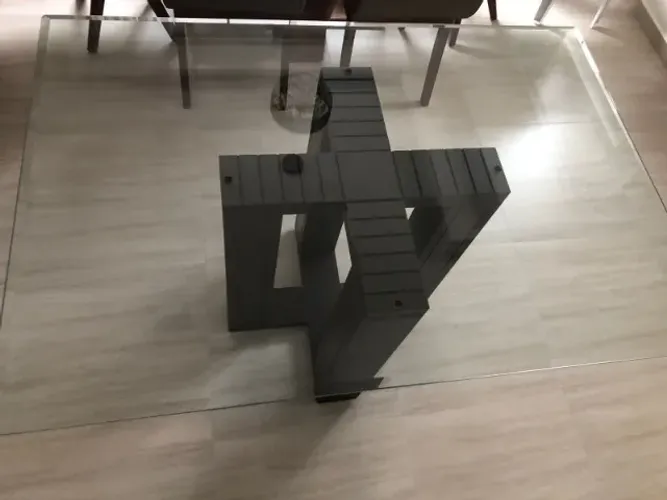 Conjunto de mesa com 6 cadeiras