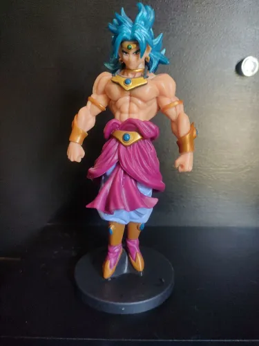 Broly z 19 cm estátua
