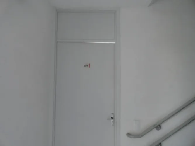 Aluga-se apartamento