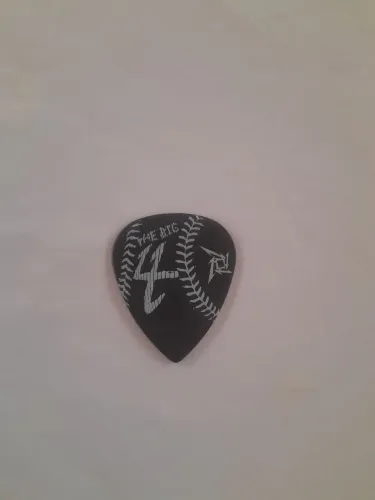 Palheta do guitarrista e vocalista James Hetfield da banda Metallica