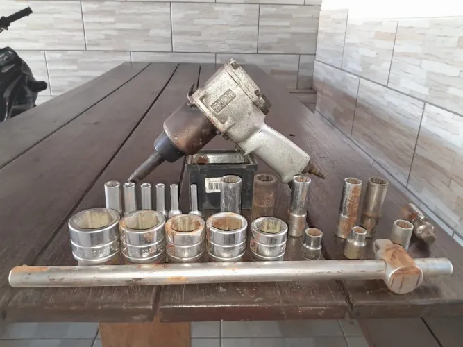  Borracharia completa parcelo em 12x troco por moto ou carro!