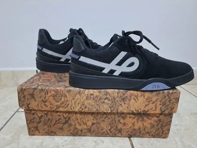 tênis öus imigrante