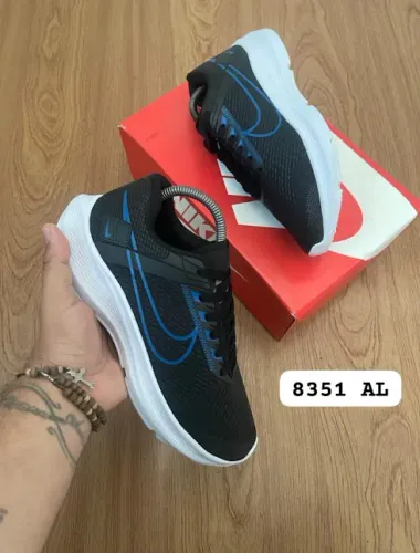 Nike revolution Preto Esportivo 