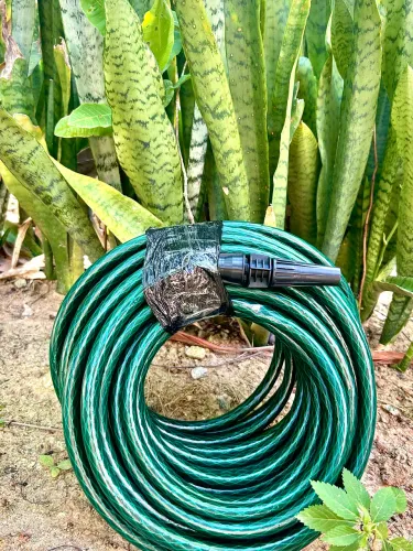 Mangueira Super Reforçada 20 Metros - Potência, Durabilidade e Praticidade no Seu Jardim! 