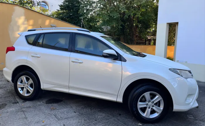 Toyota RAV4 2.0 4X2 16V Aut. 2014