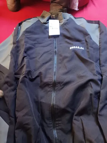 Jaqueta Esportiva BBDaojia - Conforto e Estilo