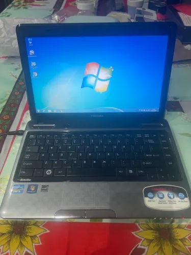 Notebook Toshiba satelitte s735