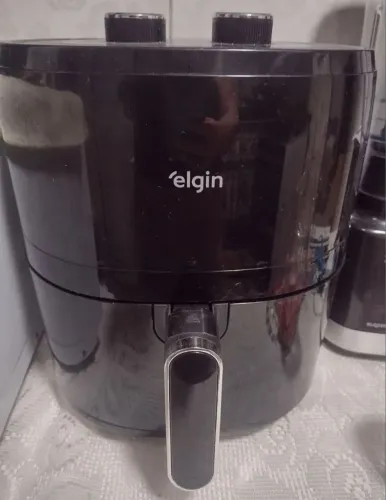 Fritadeira elétrica Elgin 5,5 litros 1700W nova 